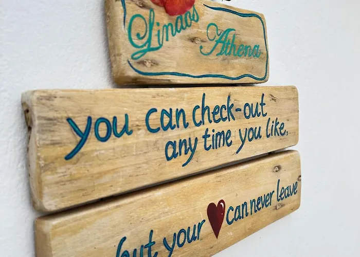 Apart-hotel Athena 3*