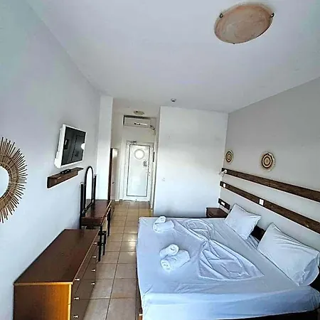 Aparthotel Athena