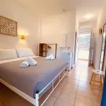 Lägenhetshotell Athena 3*